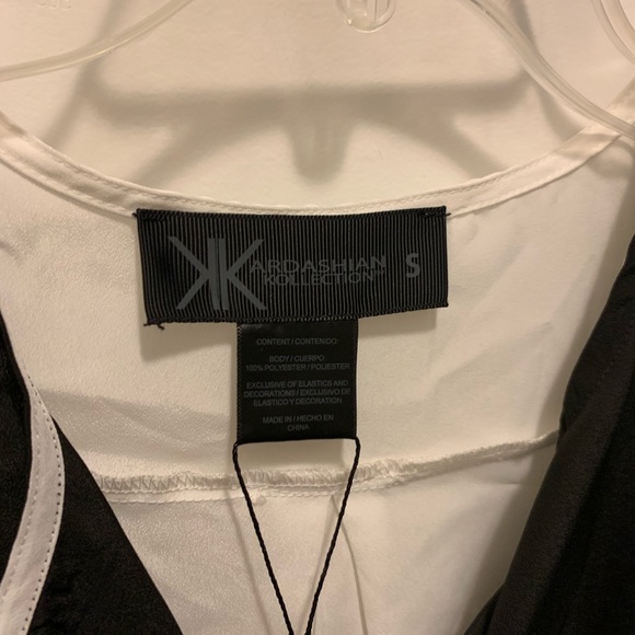 NWT Kardashian Kollection colorblock top size S - Picture 3 of 6